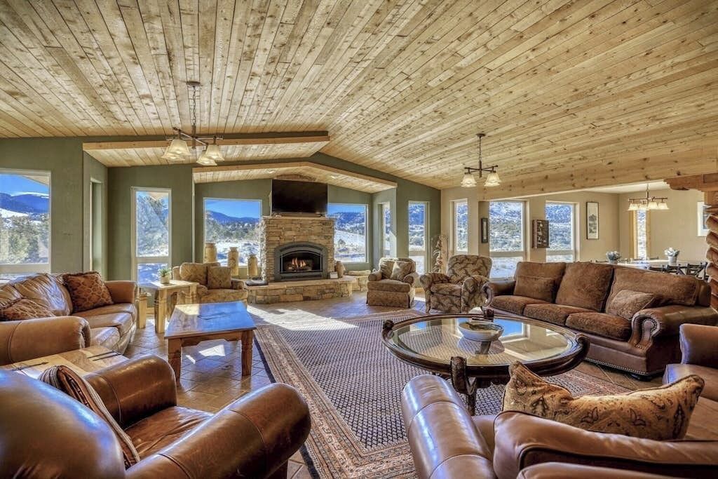 Photo of Livingroom in Del Norte