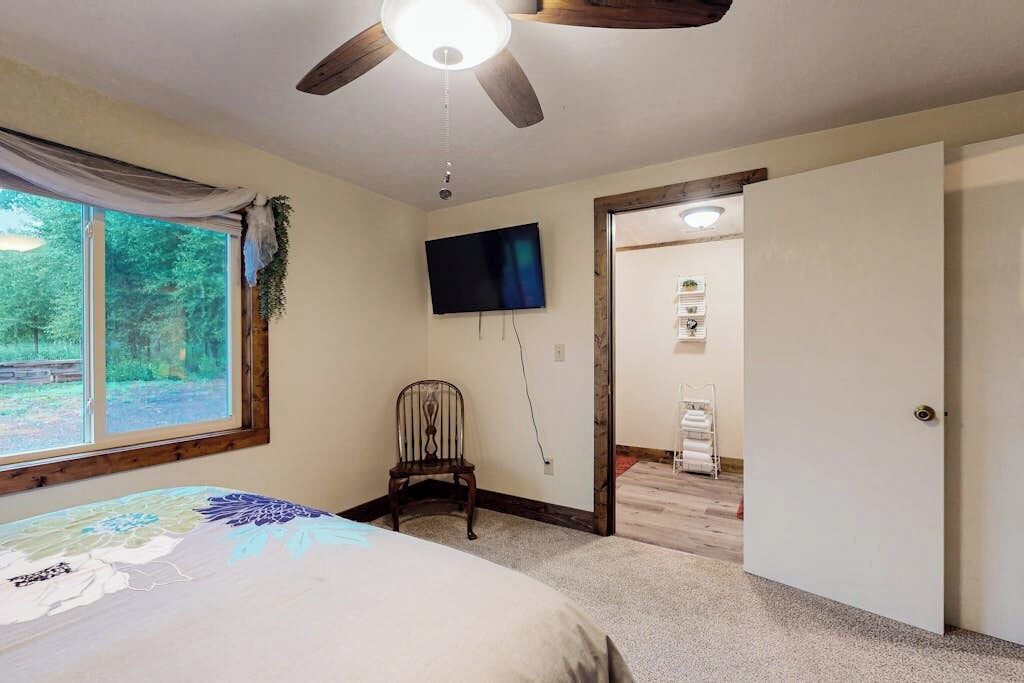 Photo of Bedroom in Del Norte