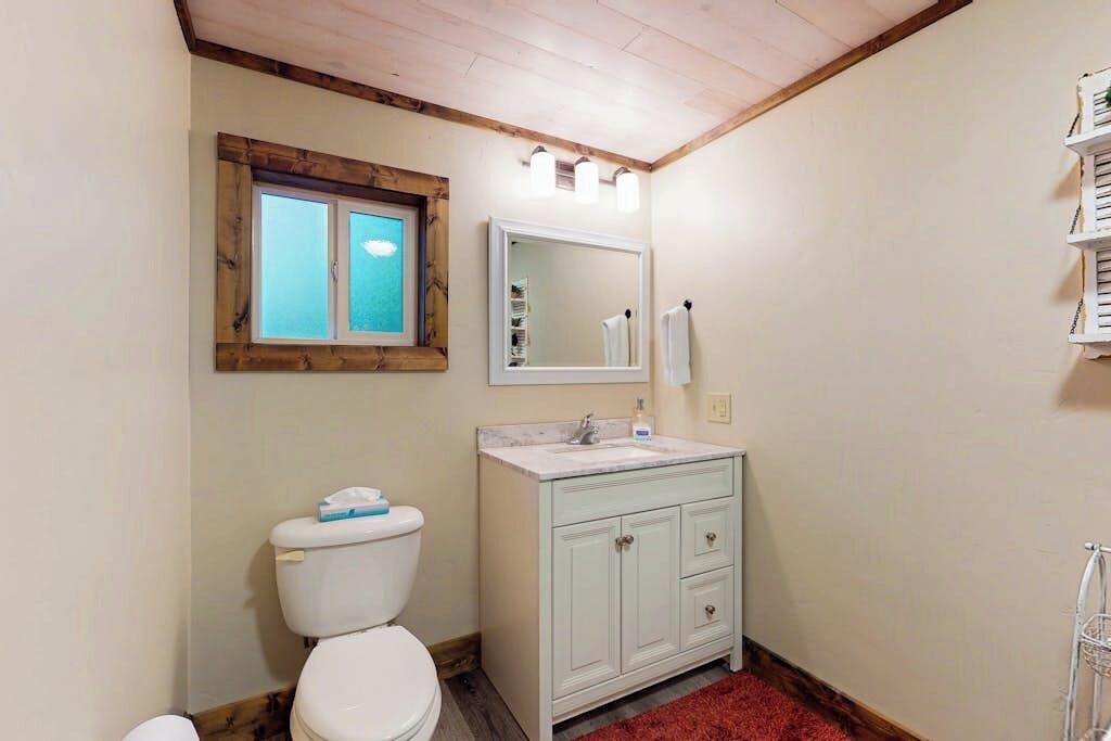 Photo of Bathroom in Del Norte