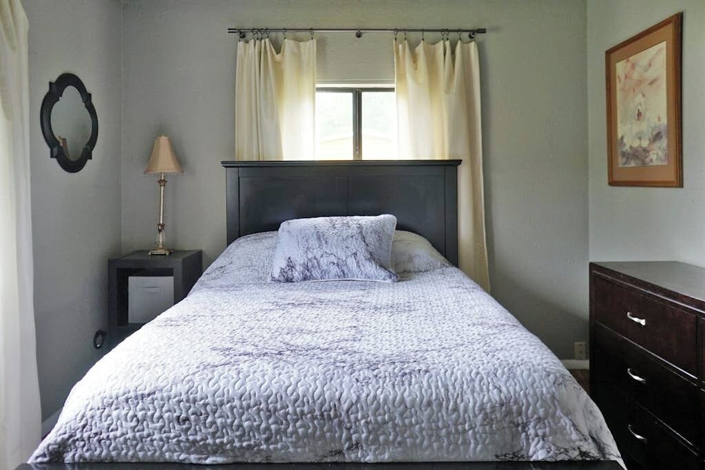 Photo of Bedroom in South Fork