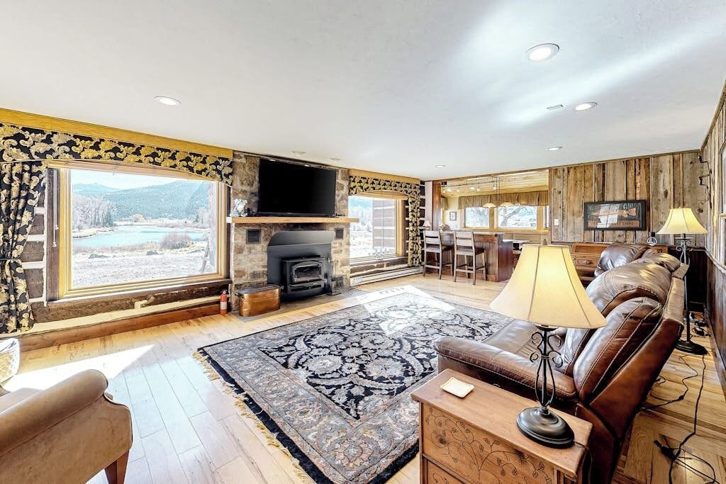 Photo of Livingroom in South Fork