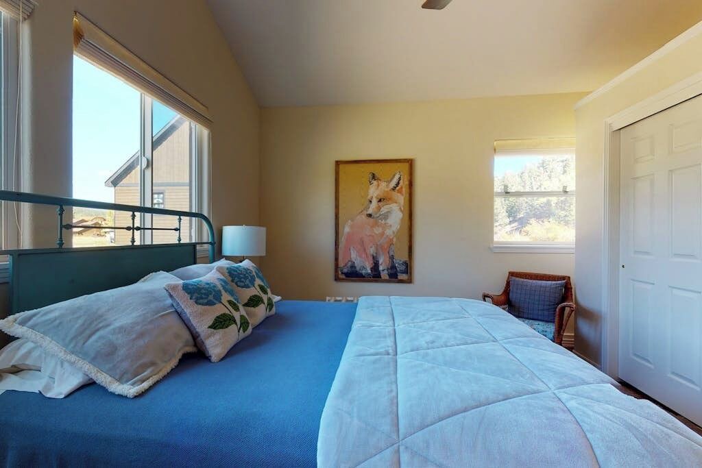 Photo of Bedroom in South Fork