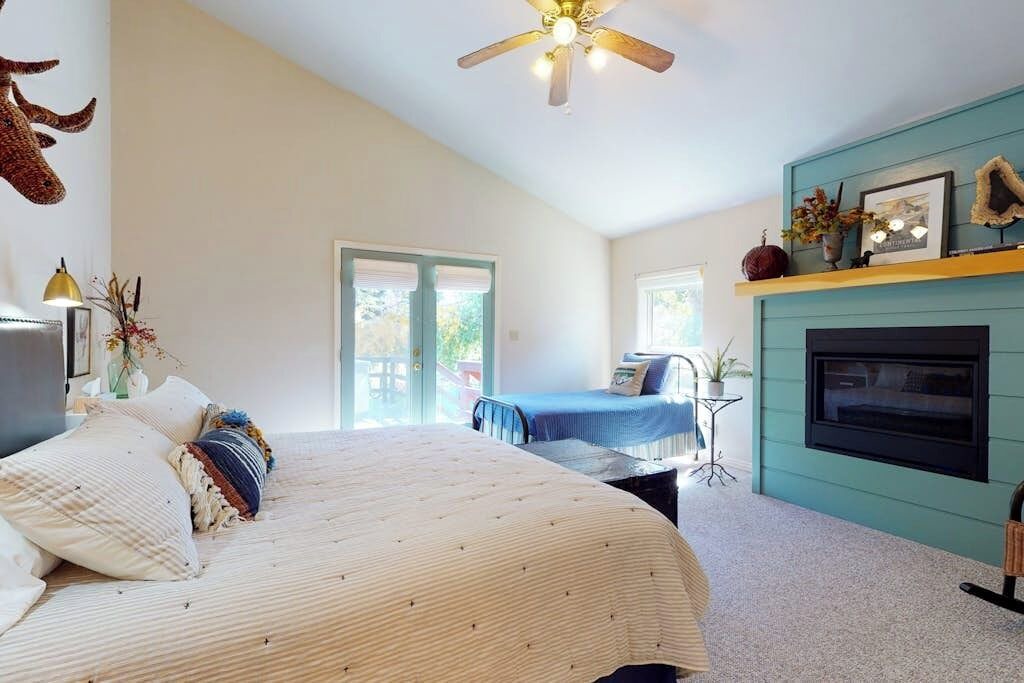 Photo of Bedroom in South Fork