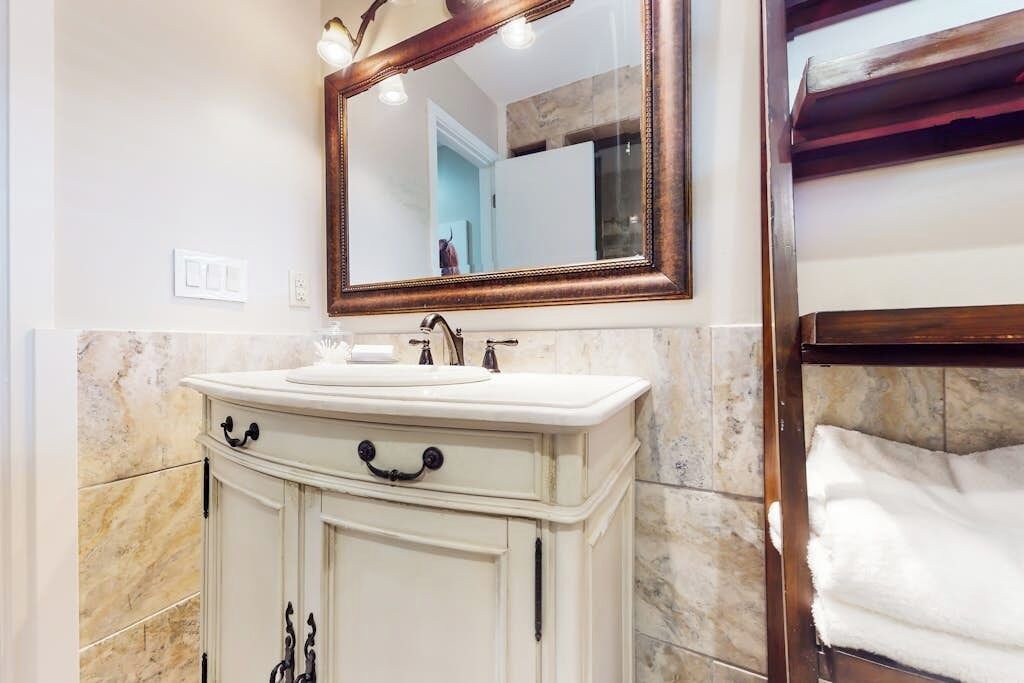 Photo of Bathroom in Carbondale