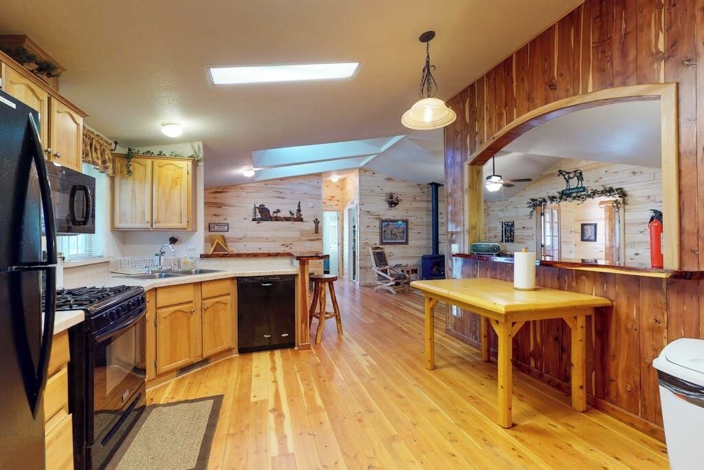 Photo of Kitchen in South Fork