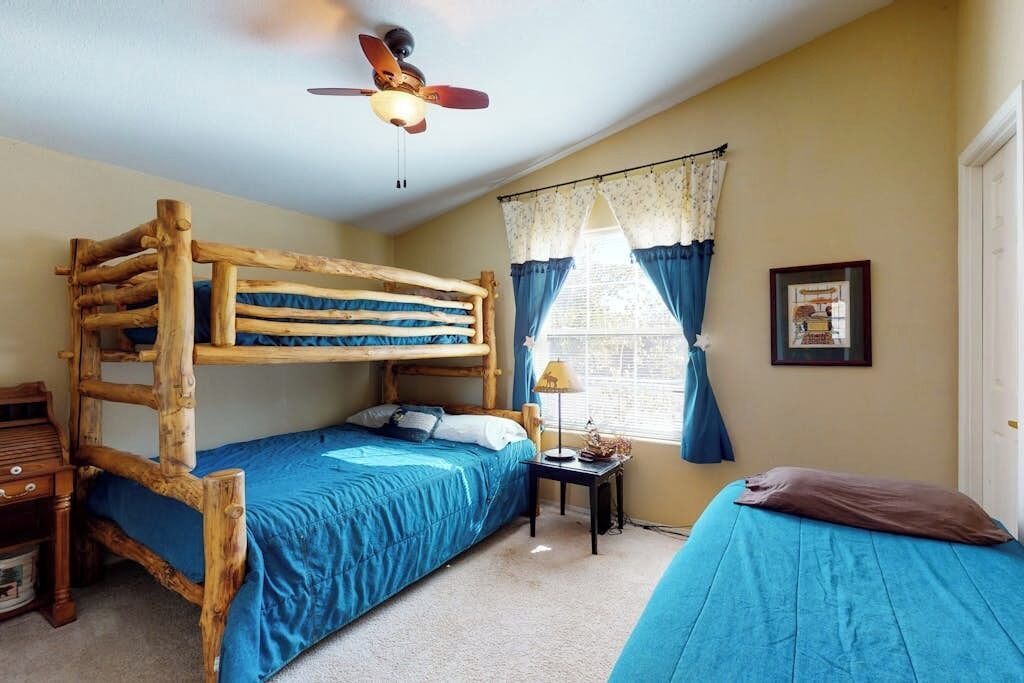 Photo of Bedroom in South Fork