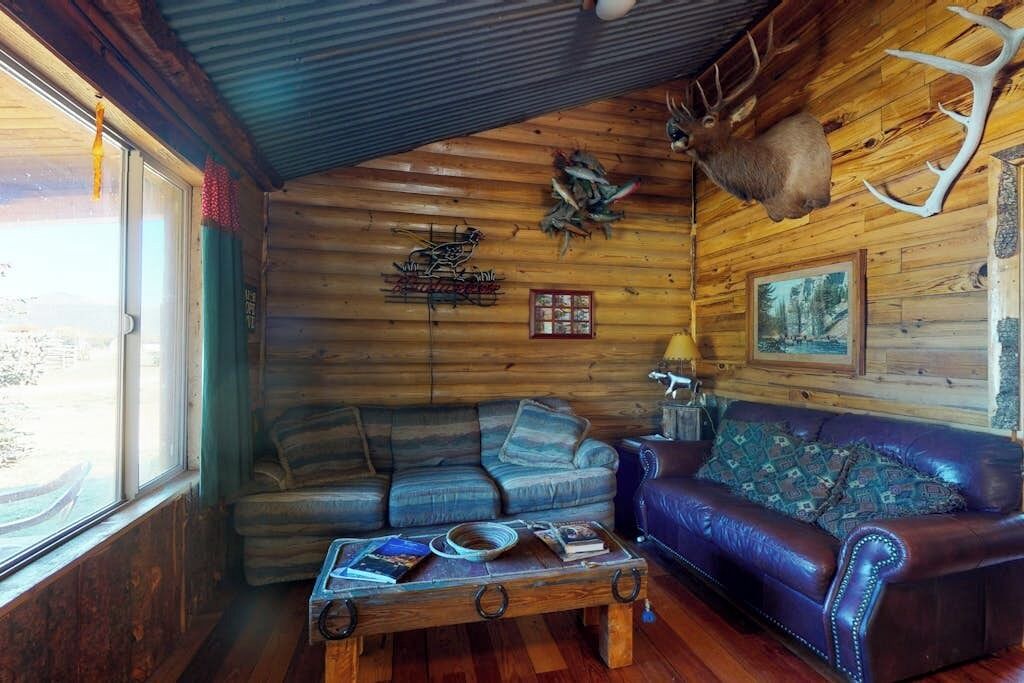 Photo of Livingroom in South Fork