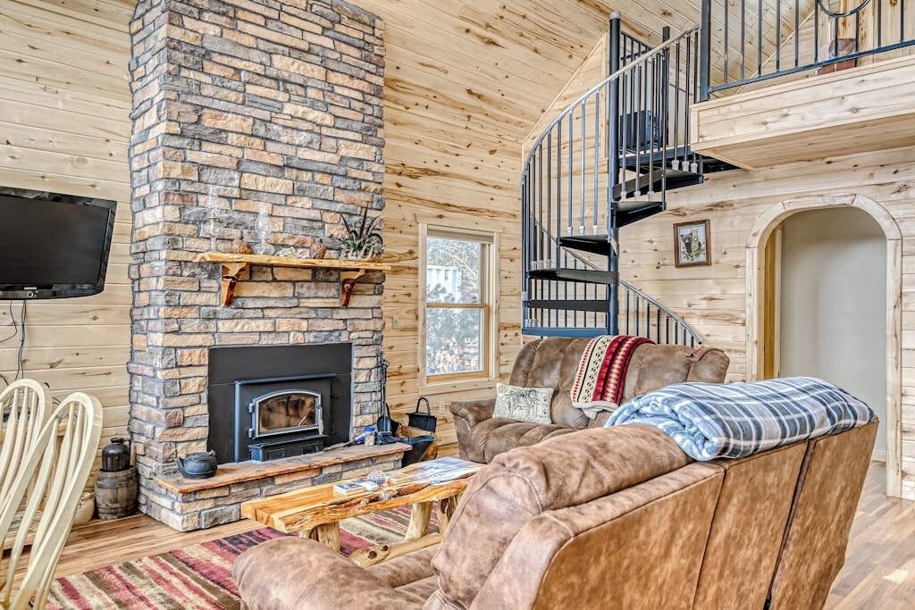 Photo of Livingroom in Alpine Village