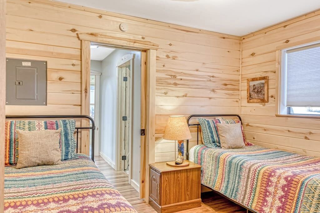 Photo of Bedroom in Alpine Village