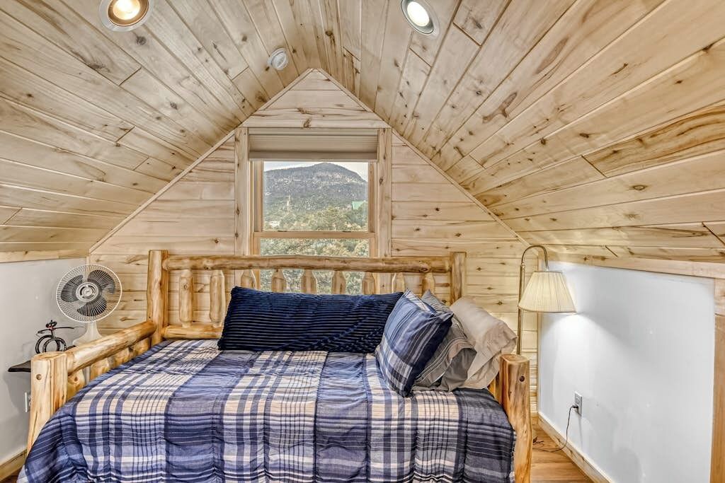 Photo of Bedroom in Alpine Village