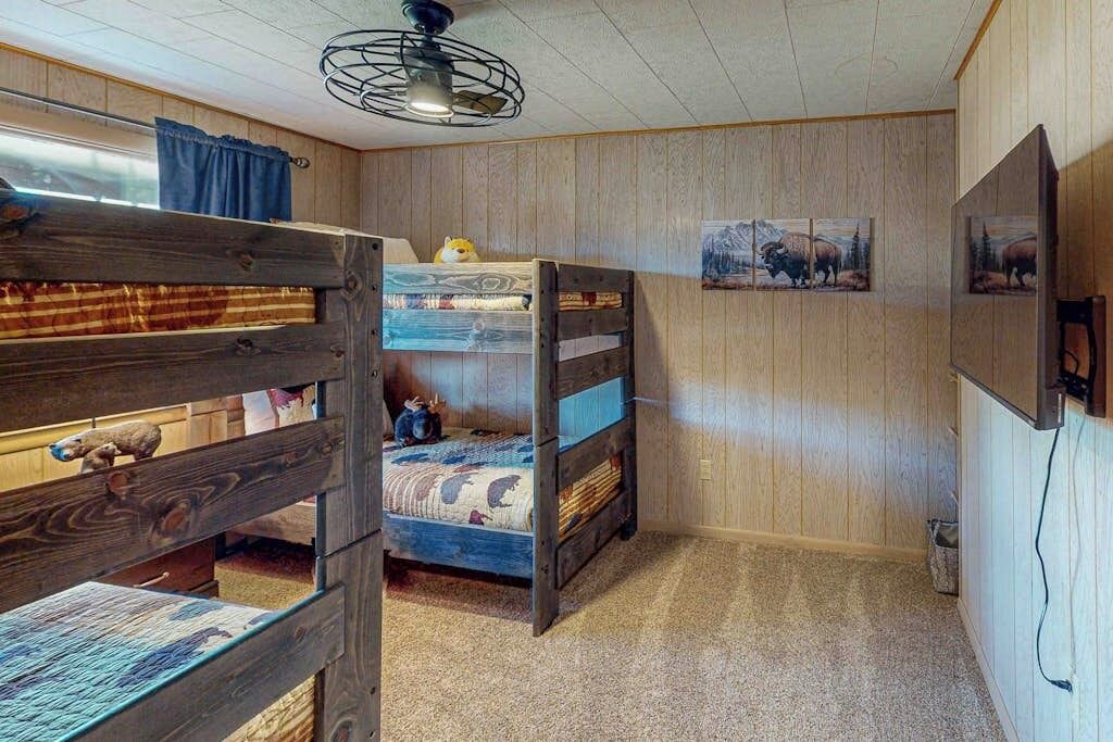 Photo of Bedroom in South Fork