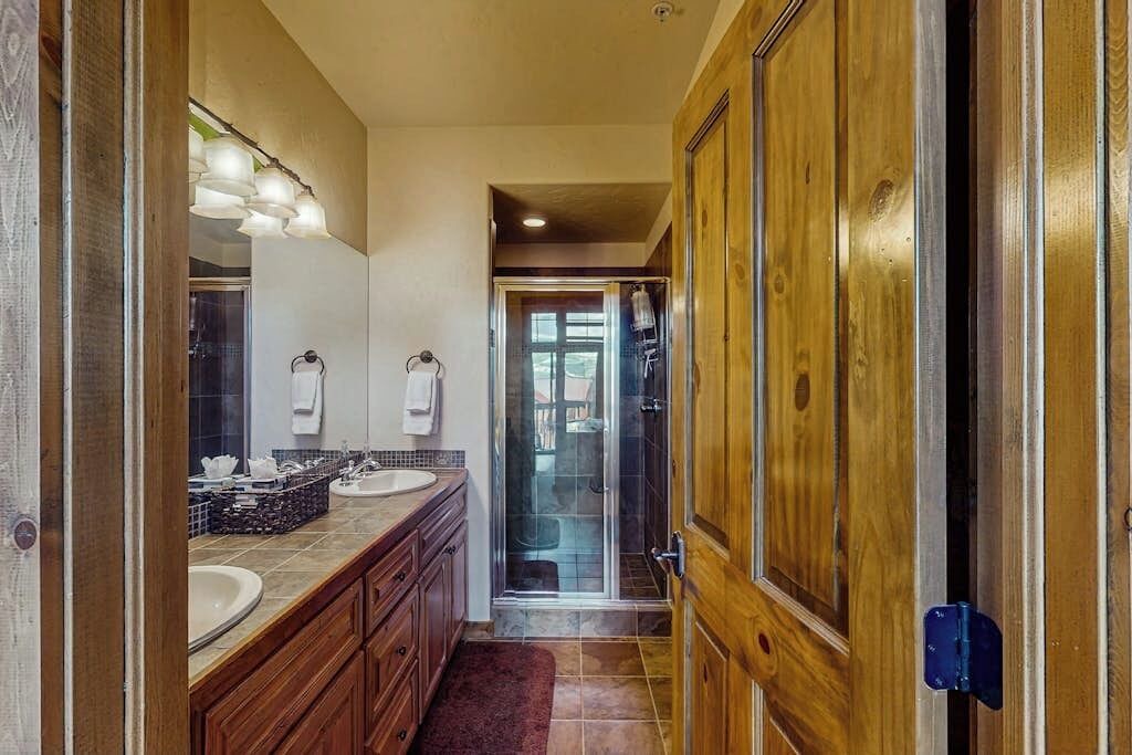 Photo of Bathroom in Bear Crossing