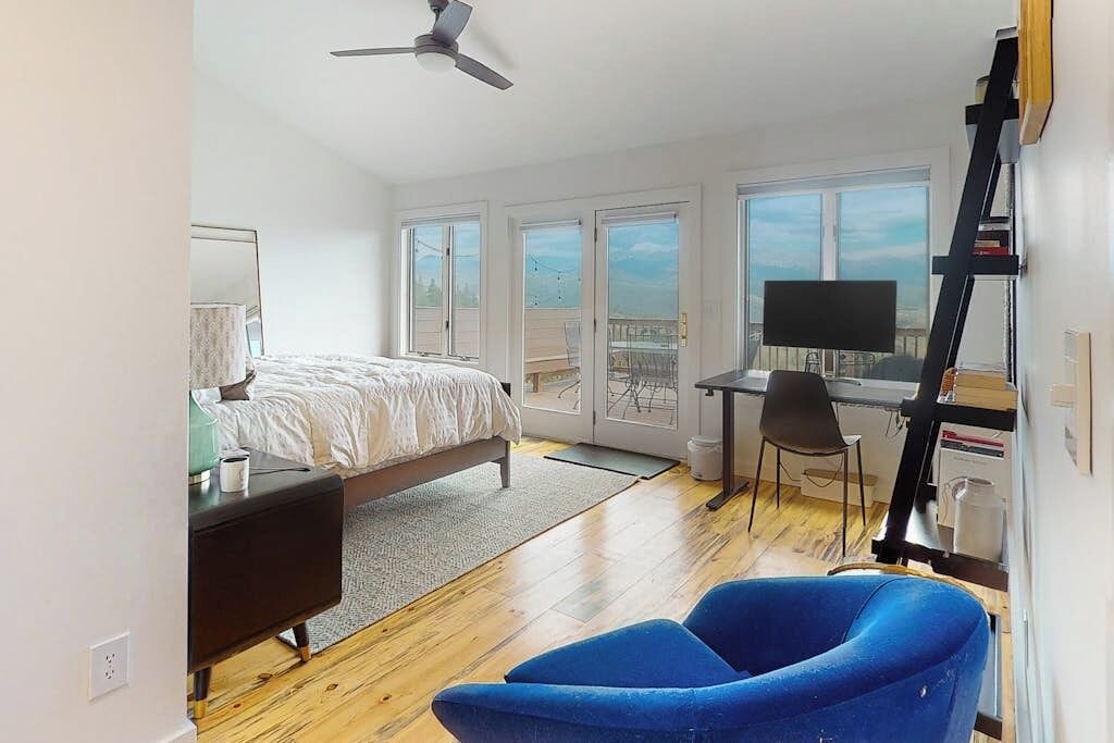 Photo of Bedroom in Winter Park Highlands