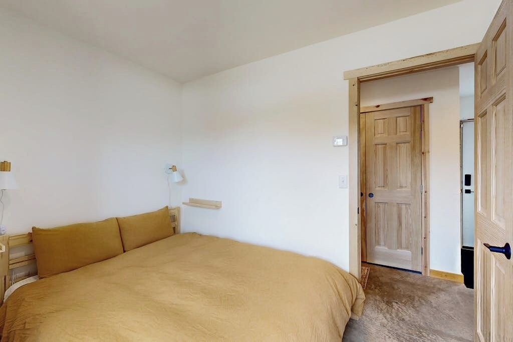 Photo of Bedroom in Winter Park Highlands