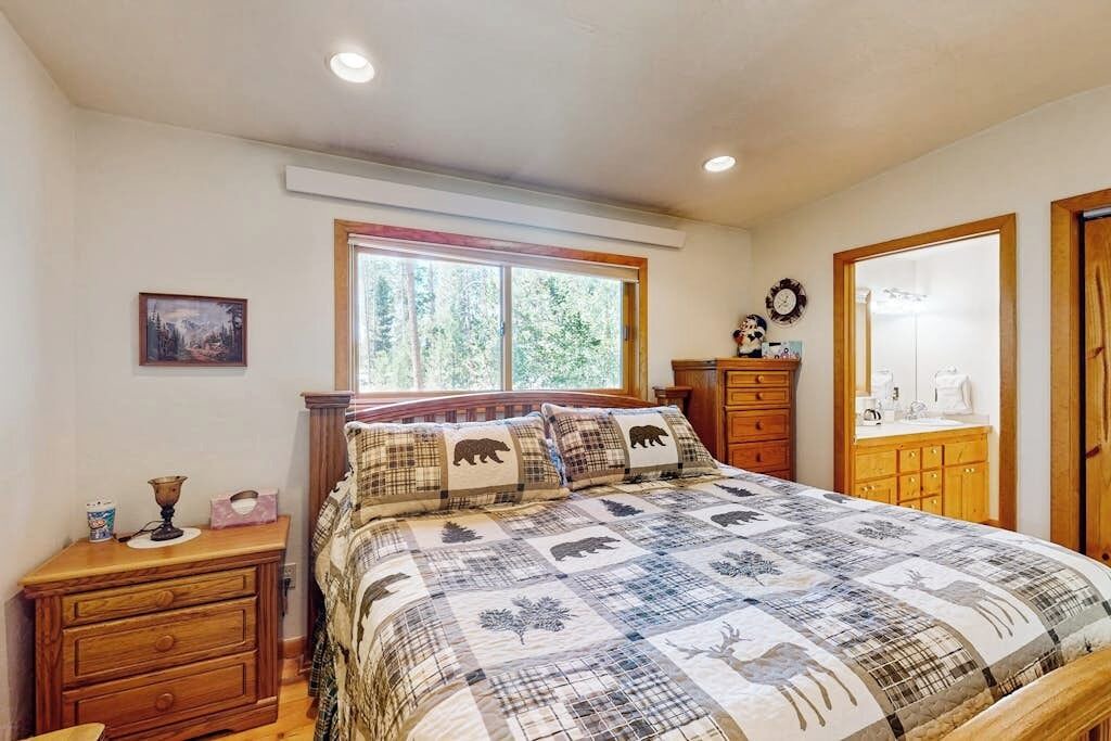 Photo of Bedroom in Winter Park Highlands