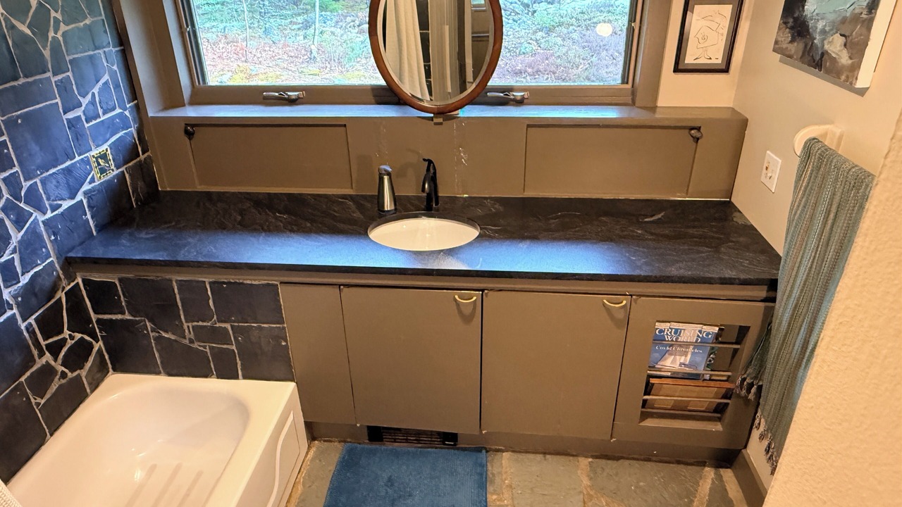 Photo of Bathroom in Brooklin