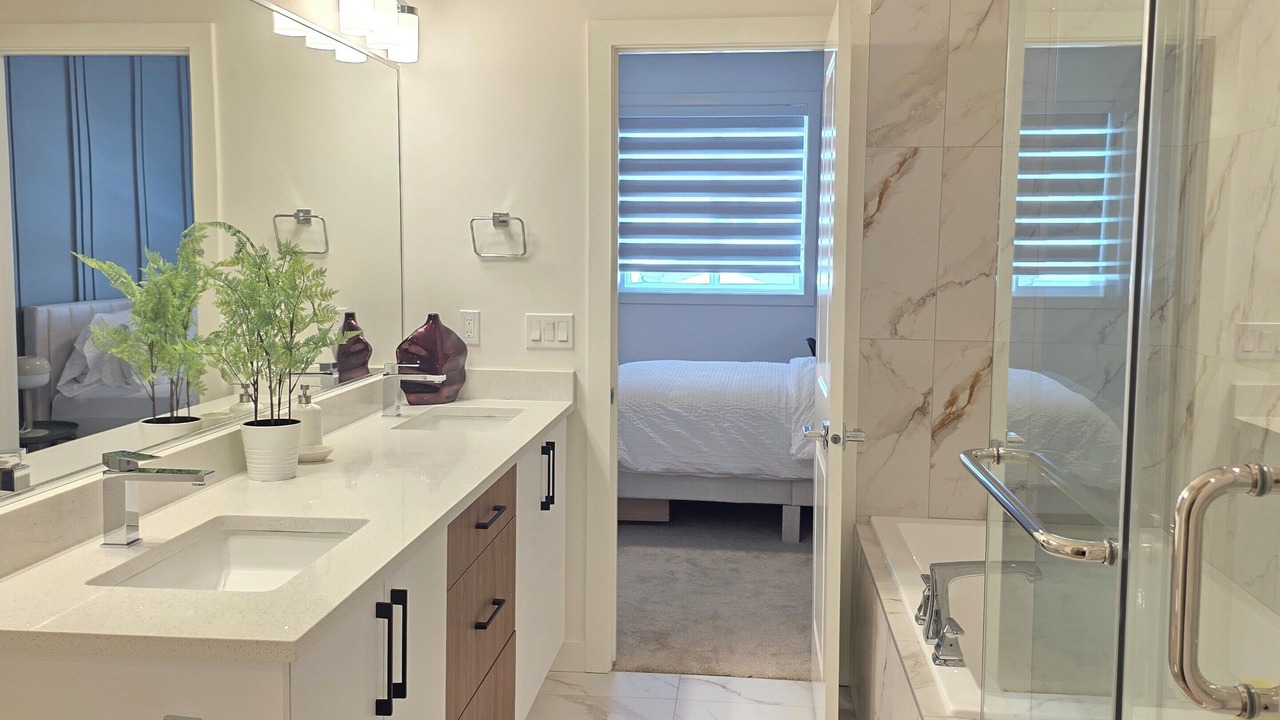 Photo of Bathroom in Division No. 11