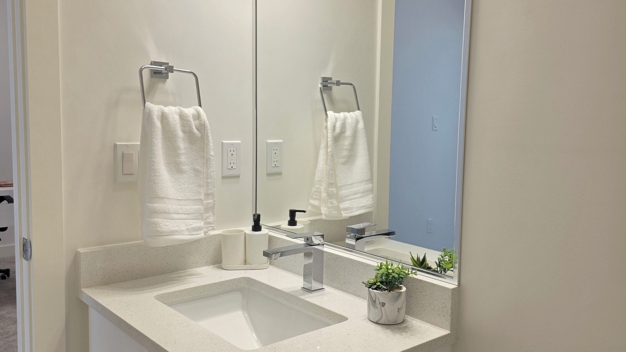 Photo of Bathroom in Division No. 11