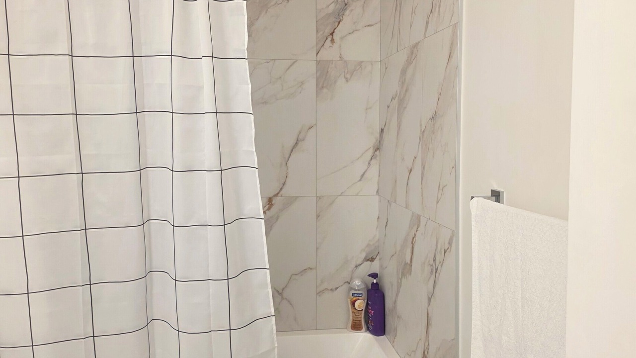 Photo of Bathroom in Division No. 11