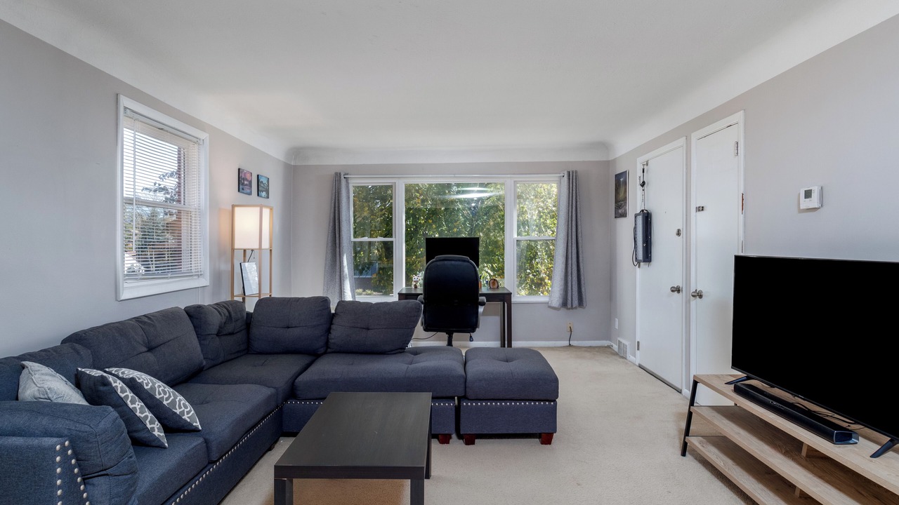 Photo of Livingroom in Rocky River
