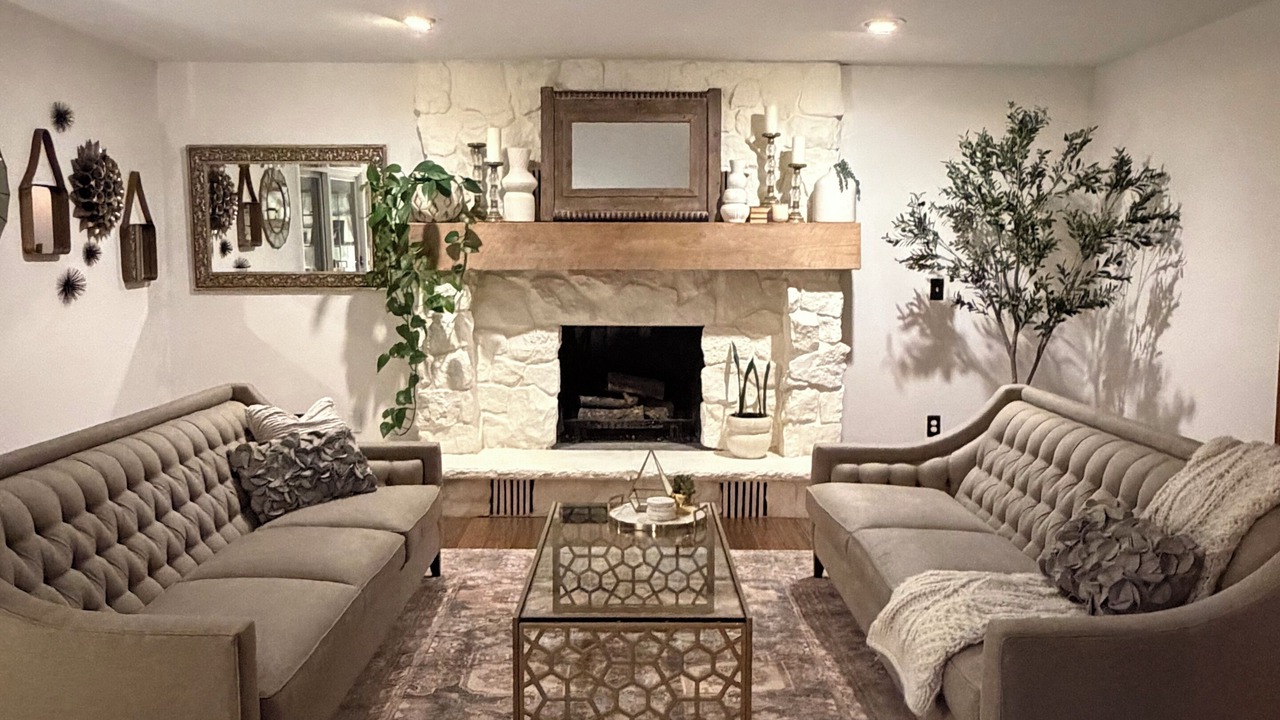 Photo of Livingroom in Cuyahoga Falls