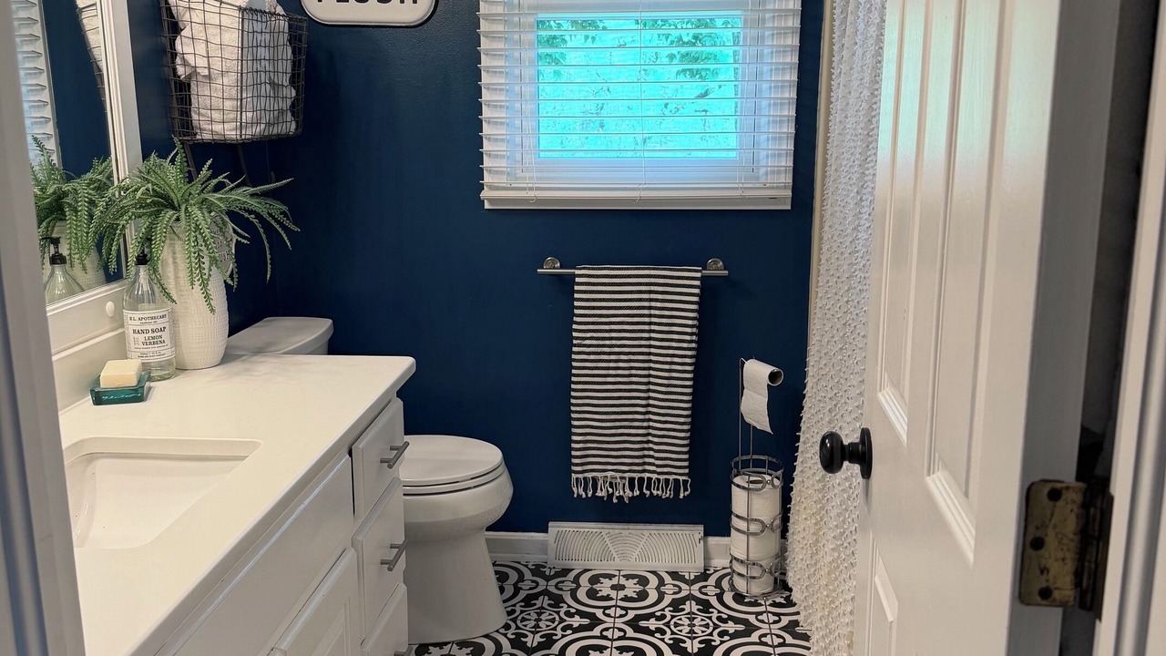 Photo of Bathroom in Cuyahoga Falls