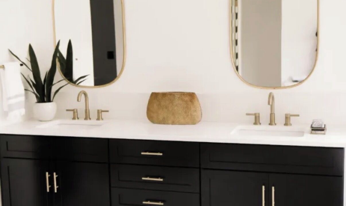 Photo of Bathroom in Cuyahoga Falls