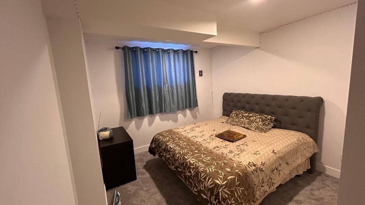 Photo of Bedroom in Division No. 11