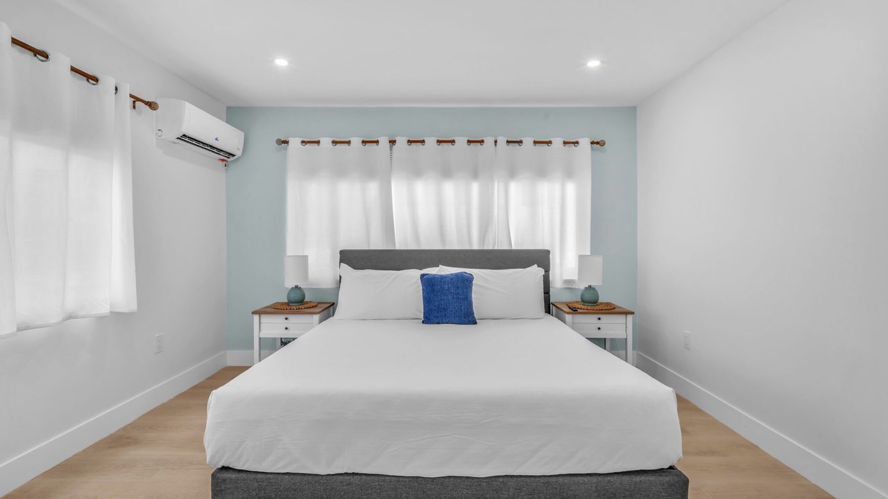 Photo of Bedroom in North Beach