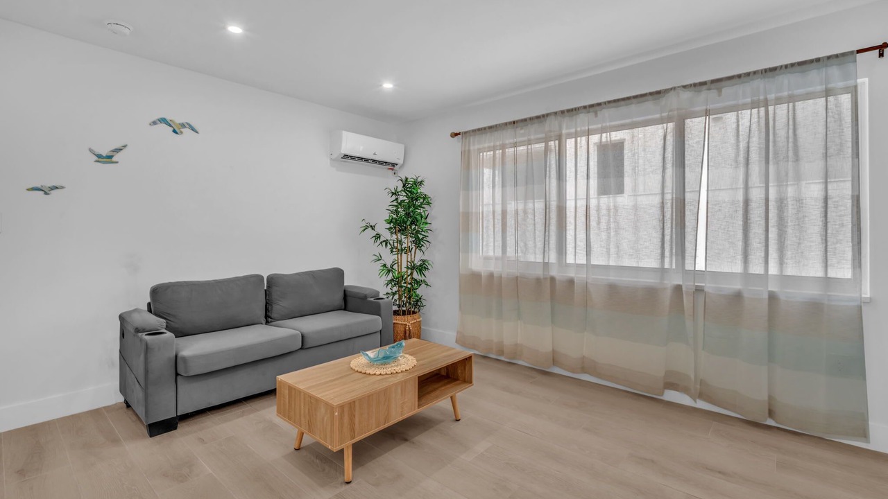Photo of Livingroom in North Beach