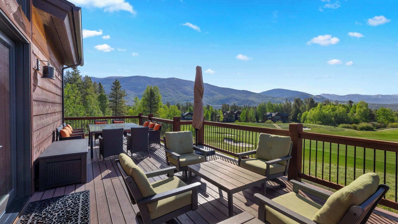 Photo of Outdoor in Three Peaks