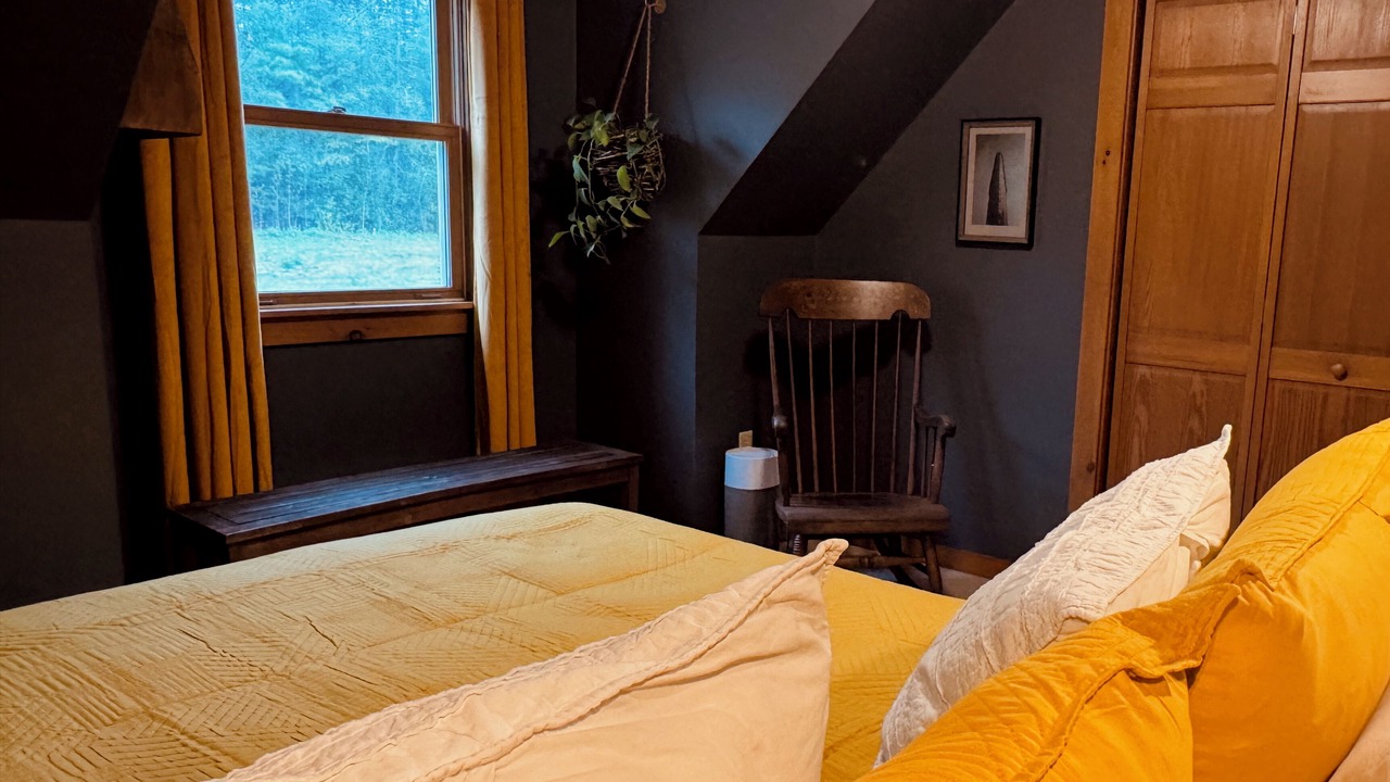 Photo of Bedroom in East Calais