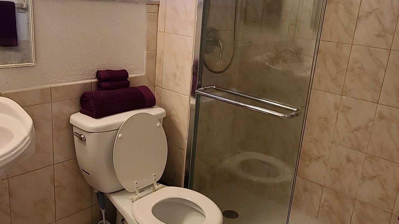 Photo of Bathroom in Survey Creek