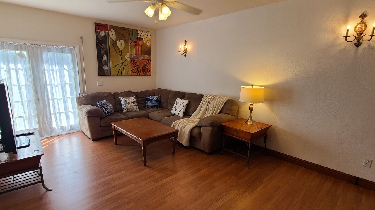 Photo of Livingroom in Survey Creek