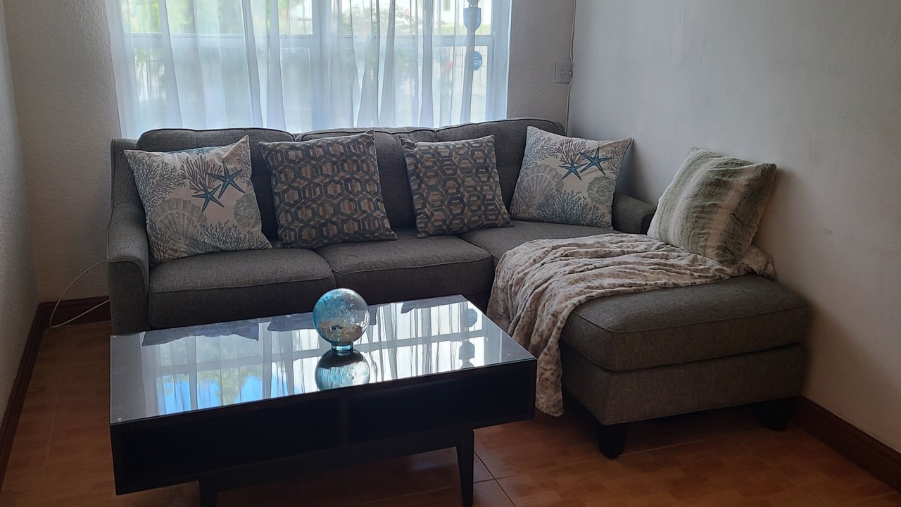 Photo of Livingroom in Survey Creek