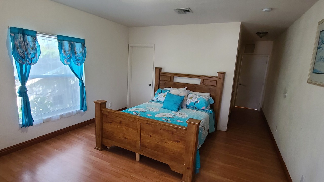 Photo of Bedroom in Survey Creek