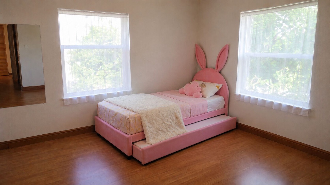 Photo of Bedroom in Survey Creek