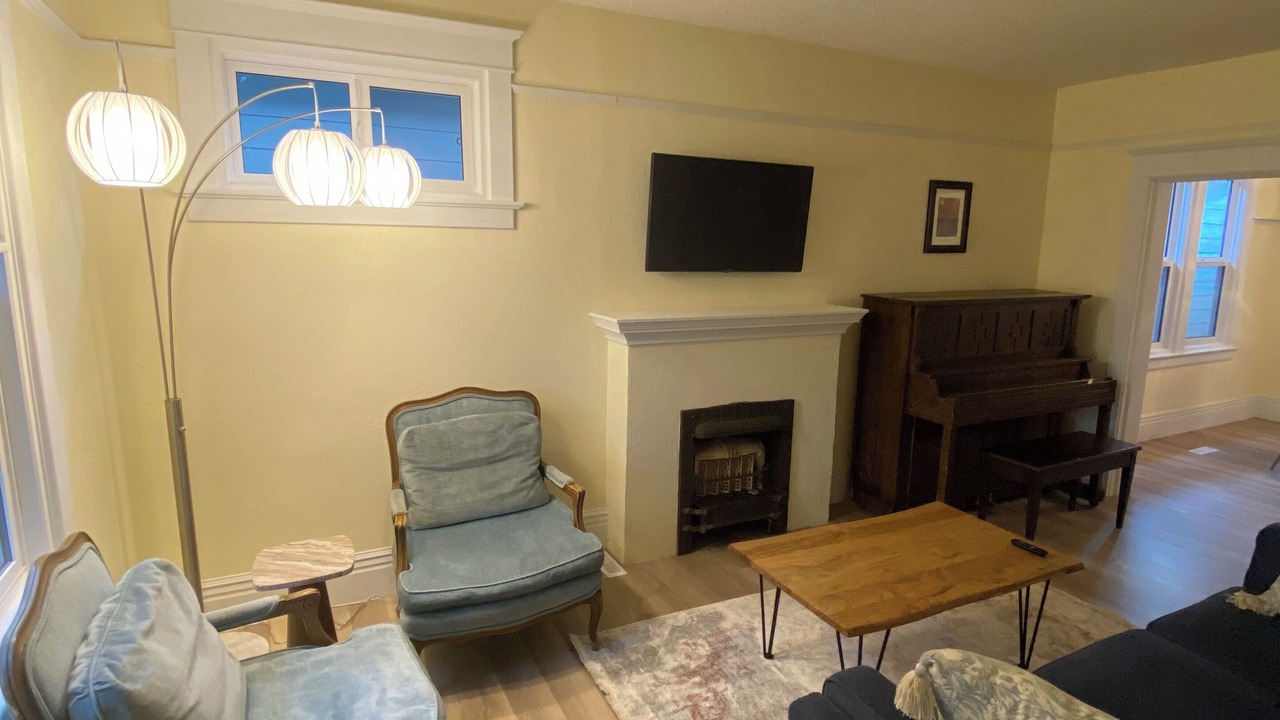 Photo of Livingroom in South Lethbridge
