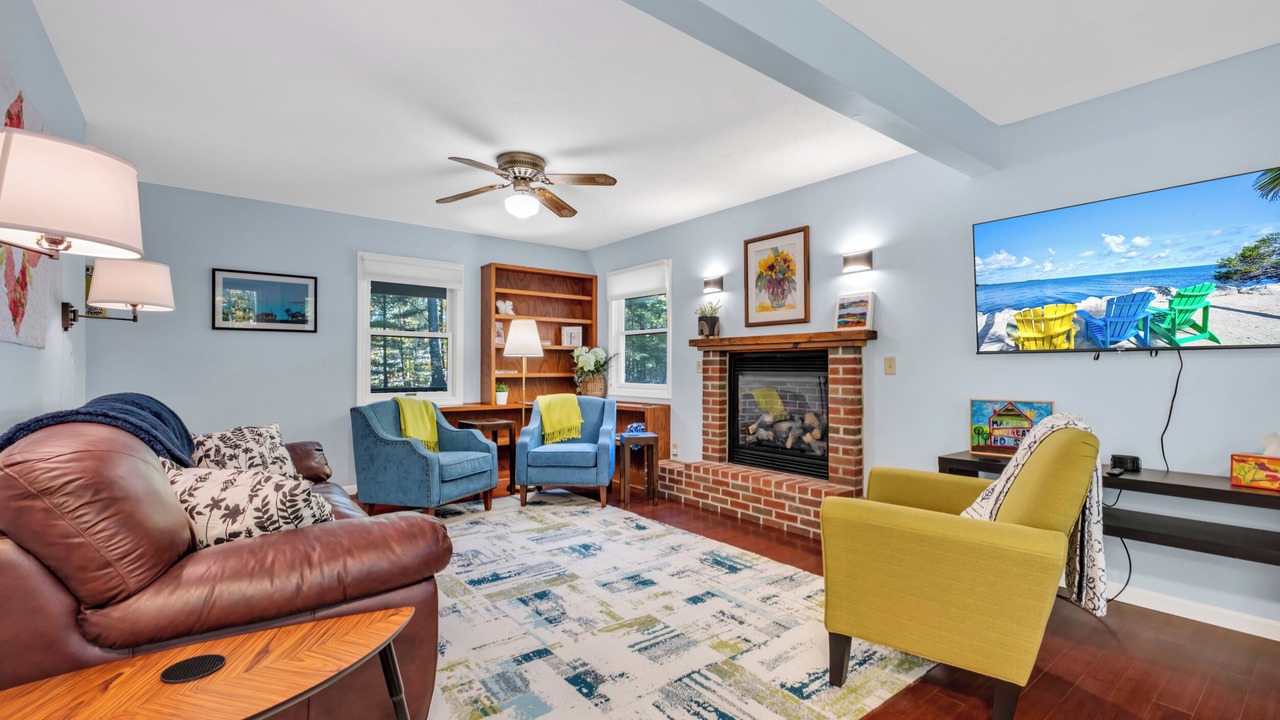 Photo of Livingroom in Oberlin