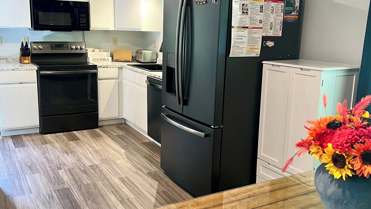 Photo of Kitchen in Center Lovell
