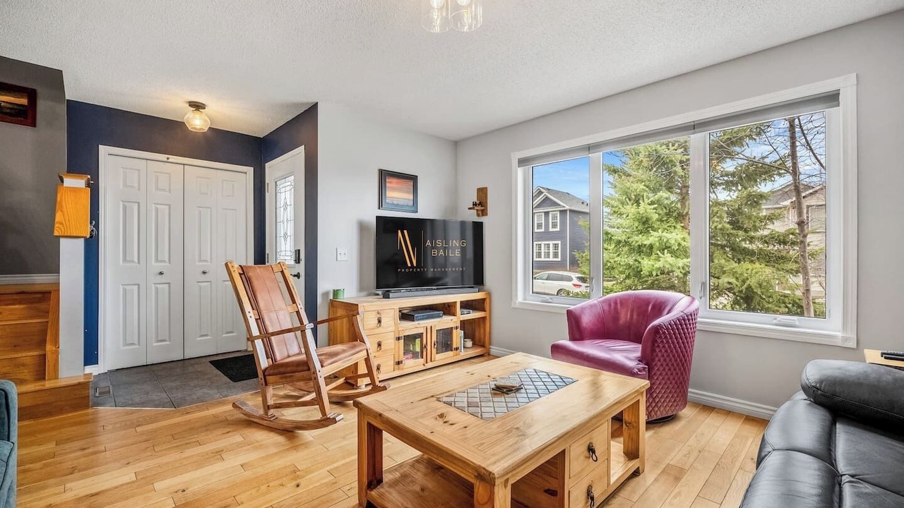 Photo of Livingroom in Bridlewood