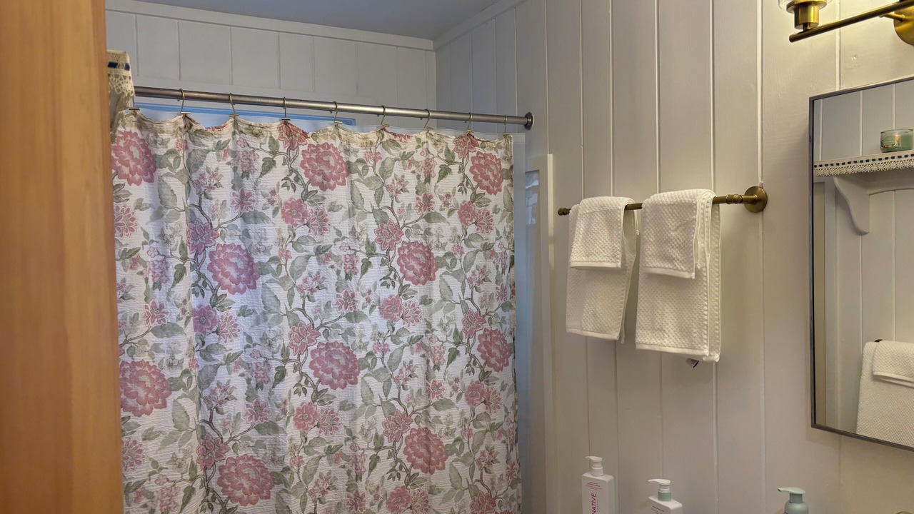 Photo of Bathroom in Tenants Harbor