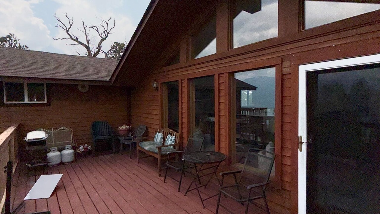 Photo of Patio Balcony in Twin Lakes