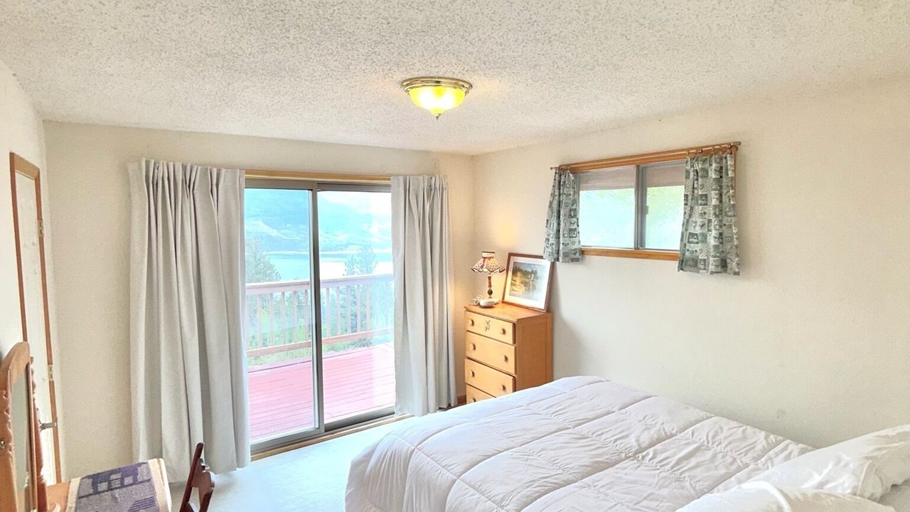 Photo of Bedroom in Twin Lakes