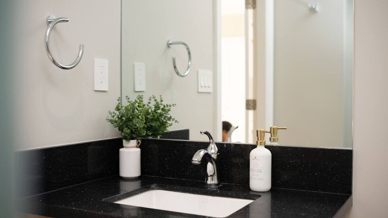 Photo of Bathroom in West Point Grey