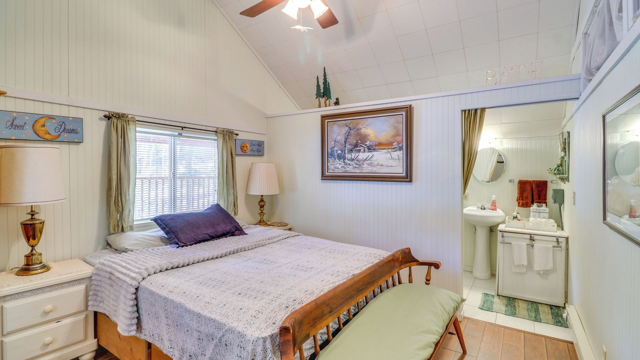 Photo of Bedroom in Jemez Springs