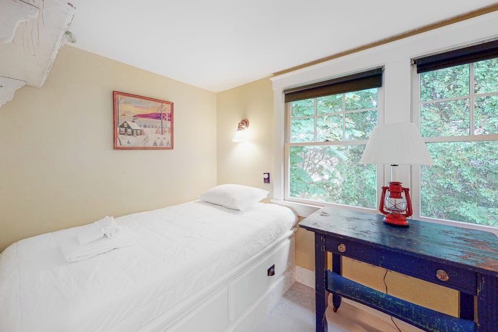 Photo of Bedroom in Cushing