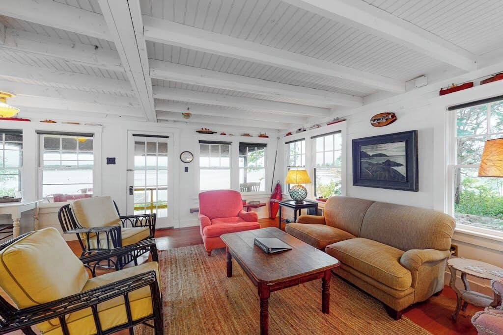 Photo of Livingroom in Cushing