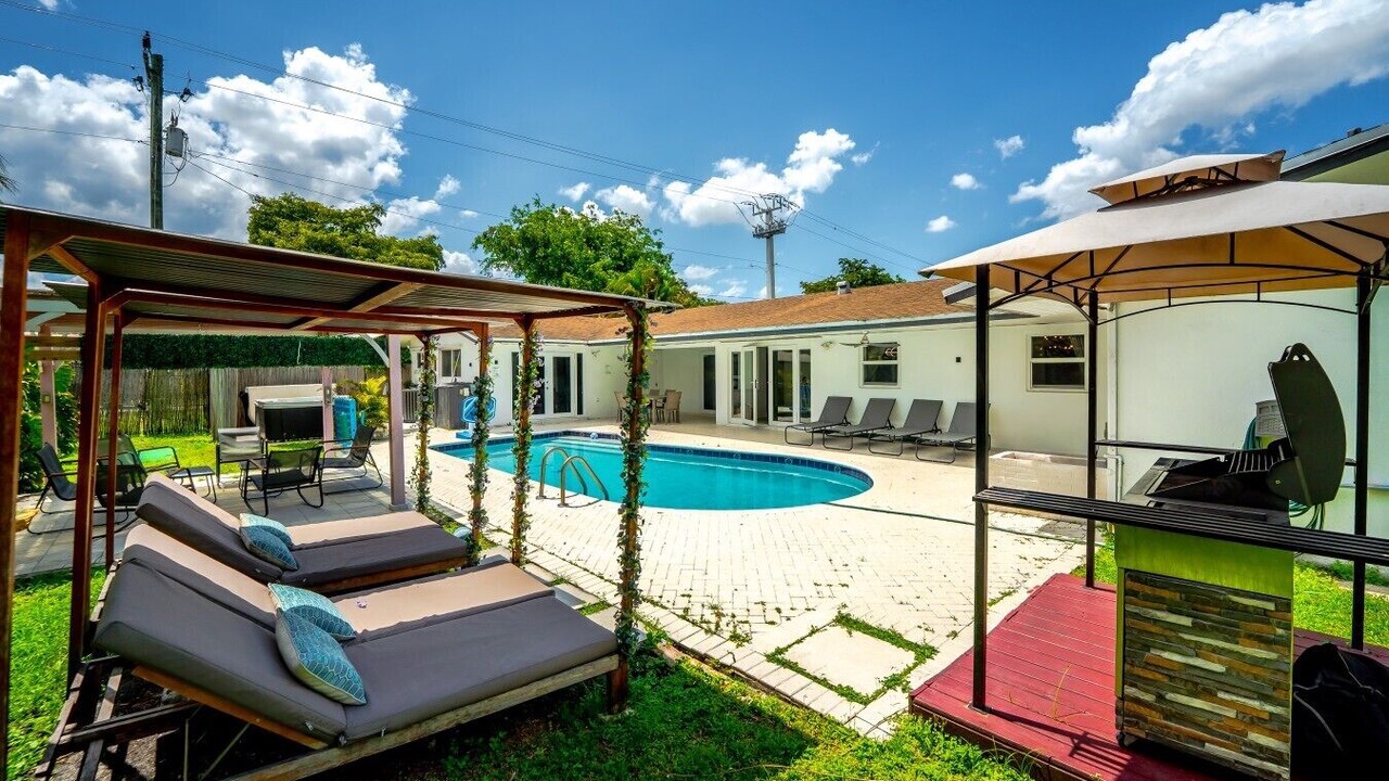 Photo of Outdoor in Pembroke Pines