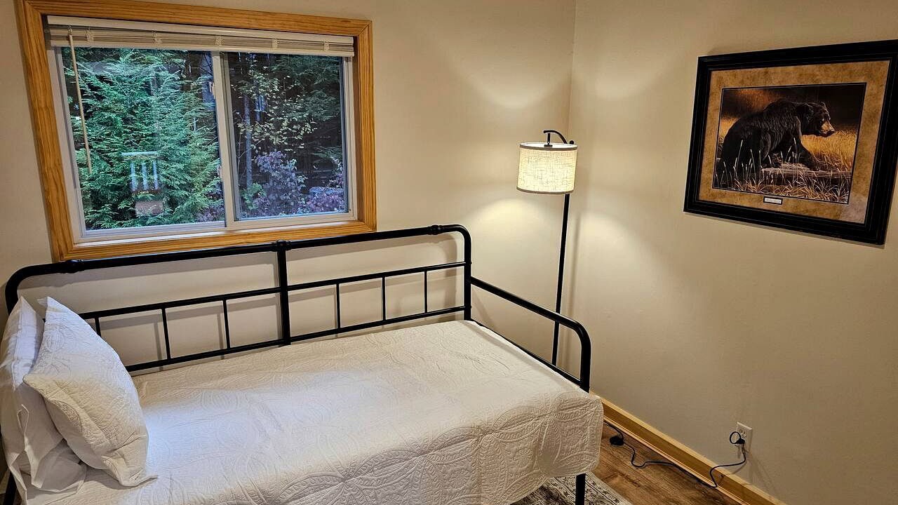 Photo of Bedroom in Bath